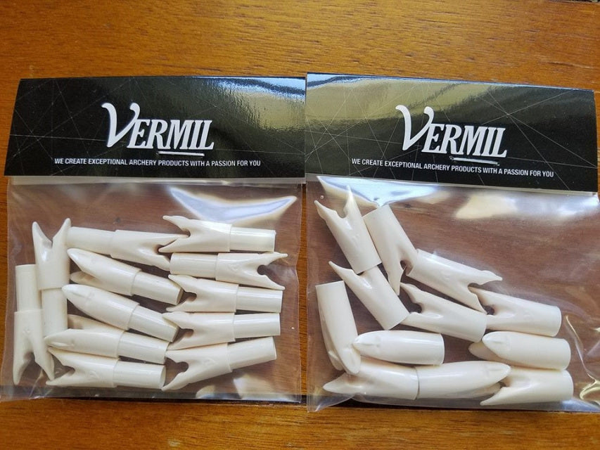 One Dozen Vermil 'V' Nocks