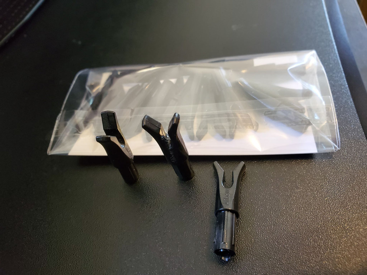 Alibow Slim Speed Plastic Nocks - Insert version (NOT PIN NOCK)