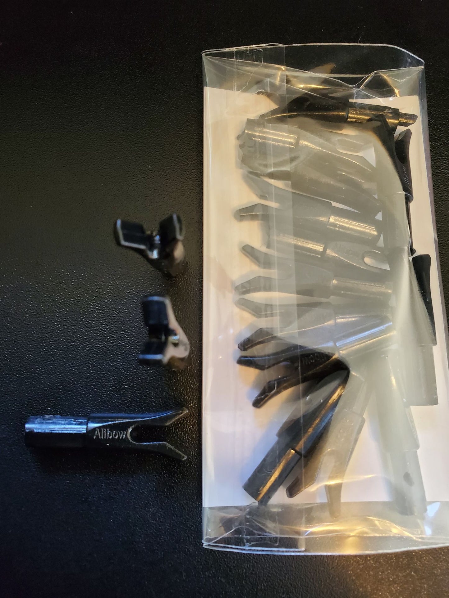 Alibow Slim Speed Plastic Nocks - Insert version (NOT PIN NOCK)
