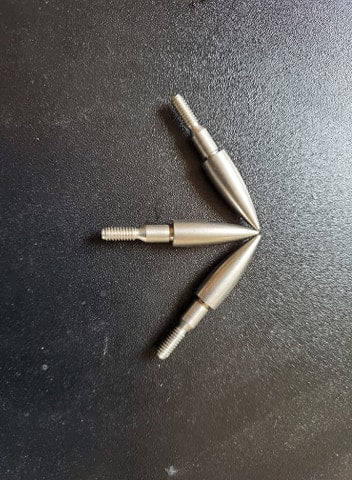Assorted Spare Tips (100 Grain Field/Target Tips, 125 Grain Field/Target Tips, 150 Grain Traditional Broadhead tips.)