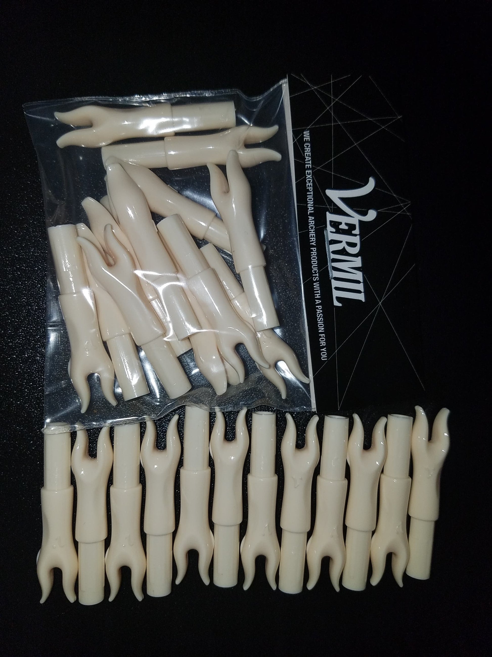 One Dozen Vermil 'U' Nocks